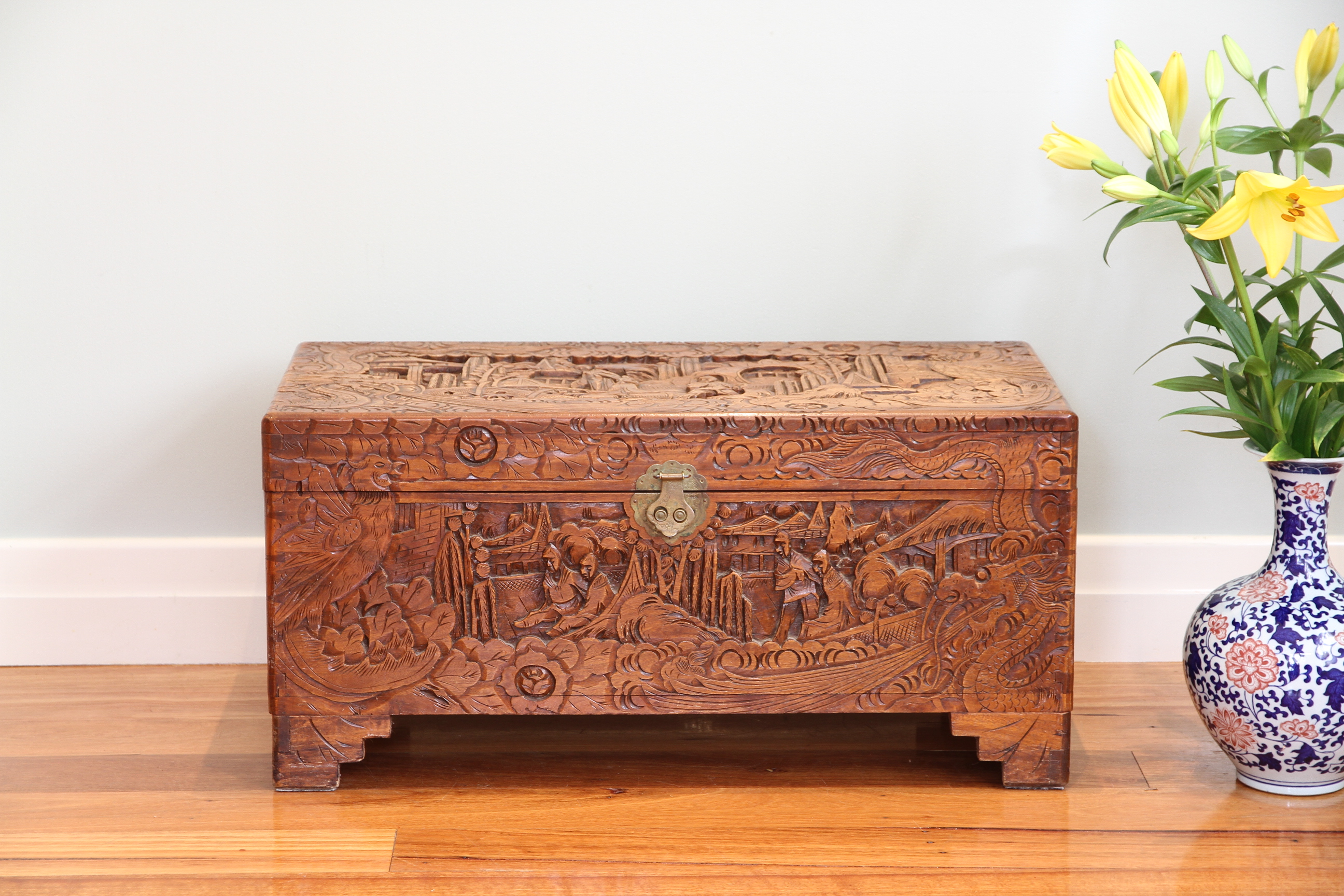 Camphor wood / Camphorwood Oriental Chest / Trunk – Carved